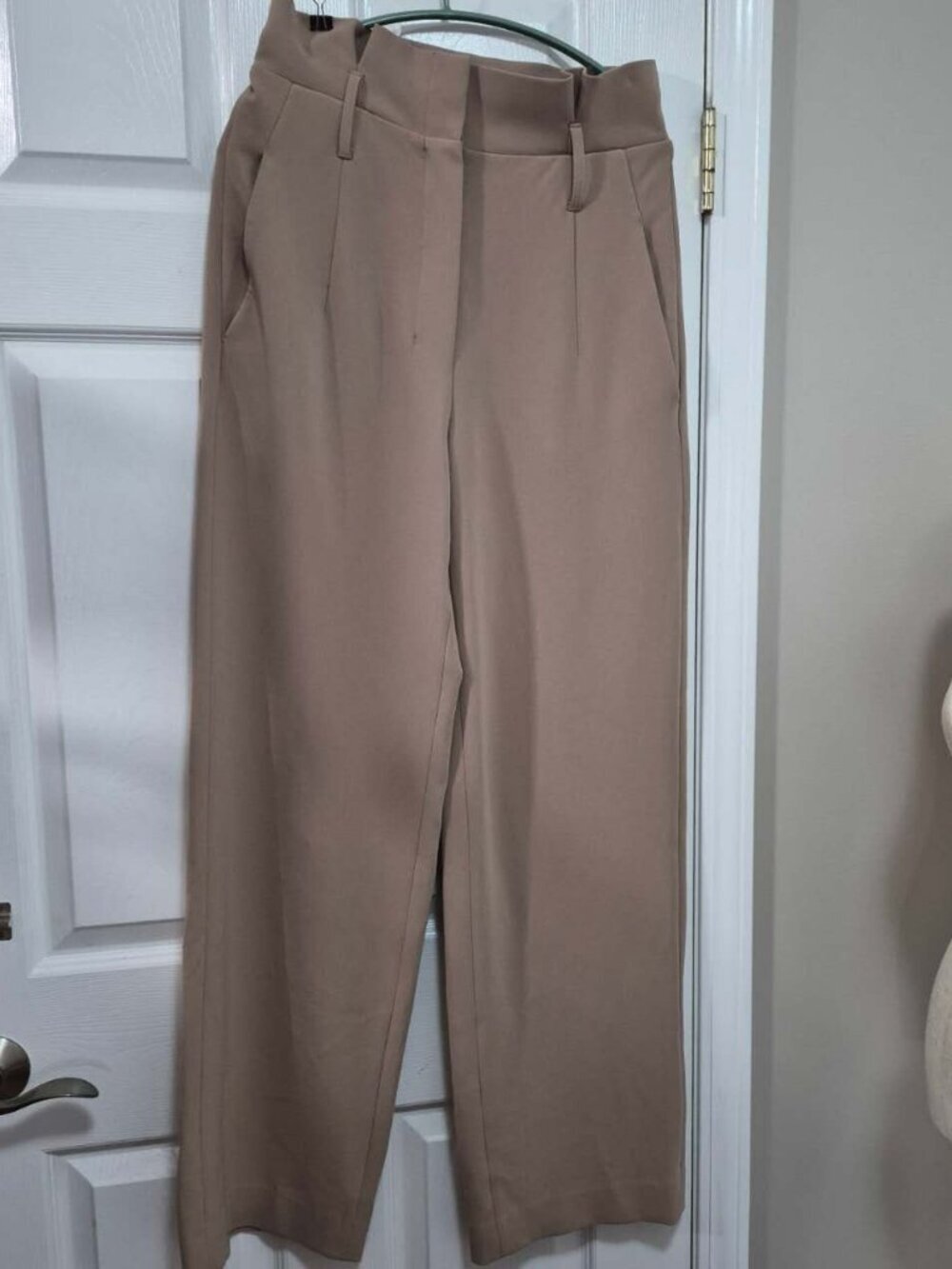 Aritzia Babaton Jermaine High Rise Belted Wide Leg Pant in coffee beige